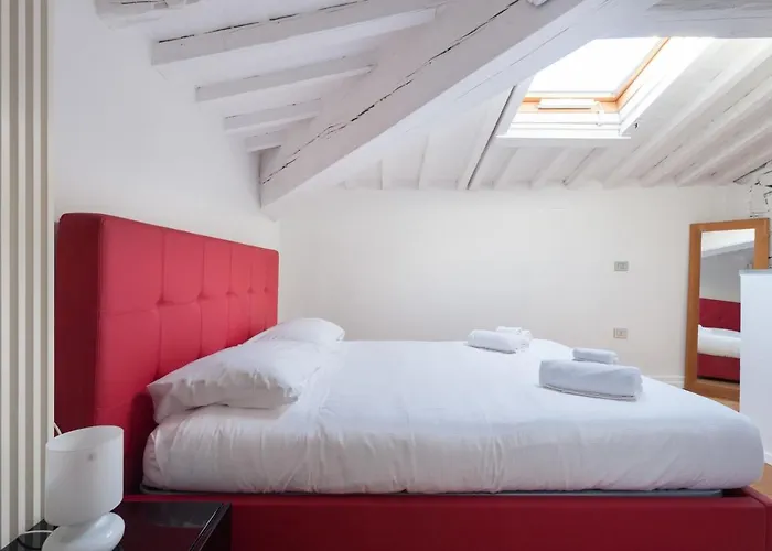 Апартаменты Duomo Loft - Hosted By Sweetstay Флоренция