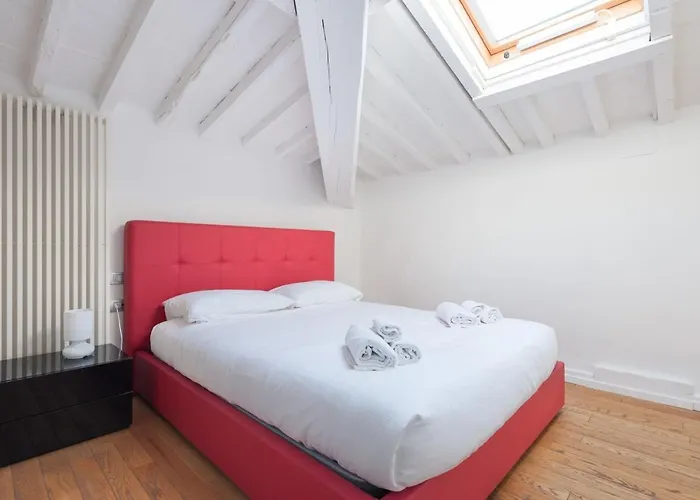 Duomo Loft - Hosted By Sweetstay Апартаменты *